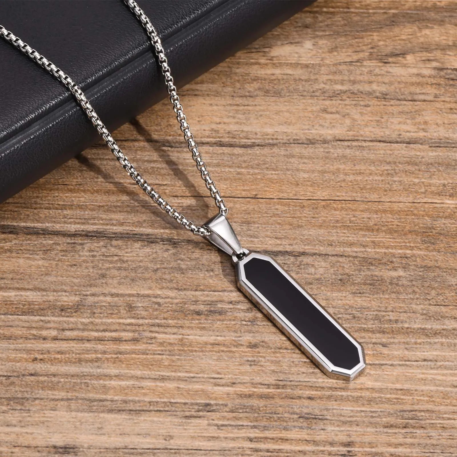 Royal Jewlz Darksteel Pendant - Luxurious and intricately crafted jewelry piece, adding regal charm to any ensemble