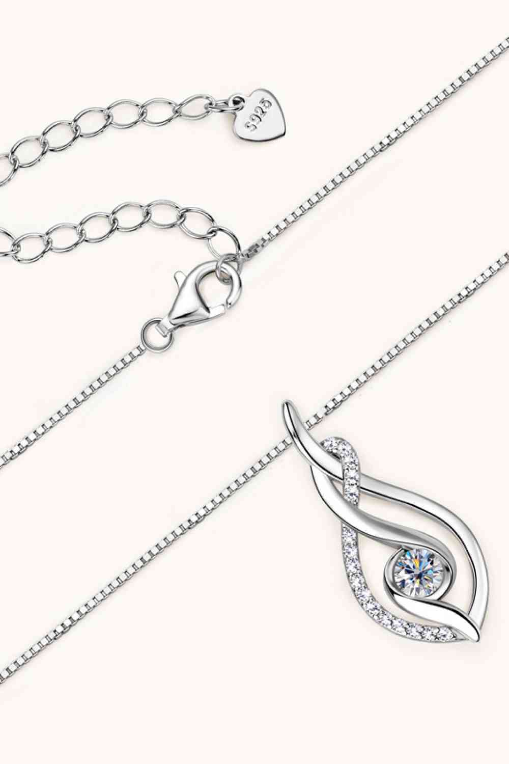 Celestial Glow: Moissanite Necklace