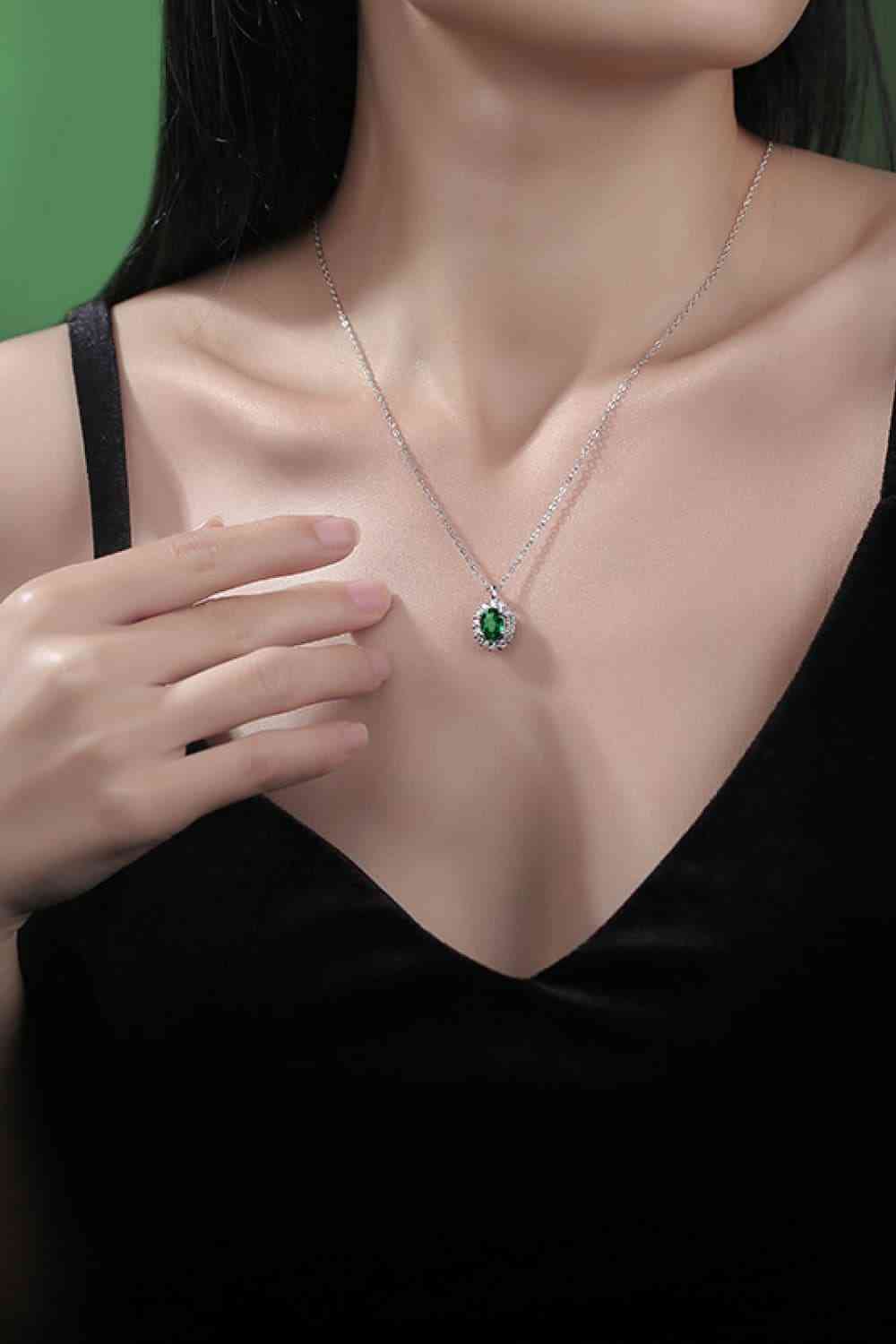 Ethereal Emerald Glow Necklace