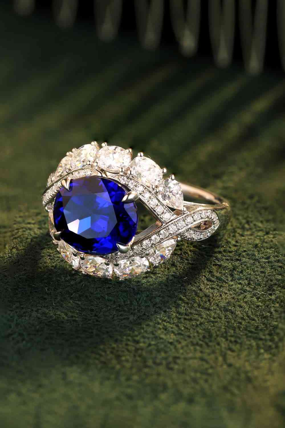 Sapphire Majesty: 5 Carat Sapphire Platinum Engagement Ring